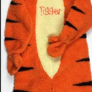 Vintage Plush Heavy Tigger Pooh Disney Store Costume Adult Medium
